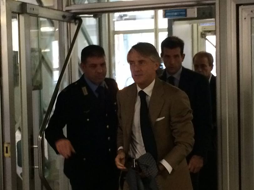 Il tecnico dell&#39;Inter era atteso in tribunale per motivi legati al divorzio dalla moglie Federica Morelli.